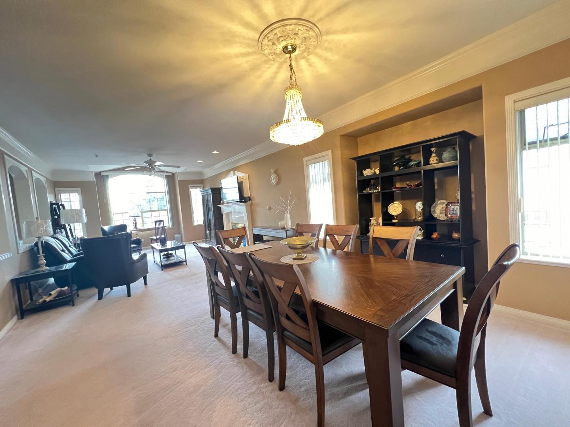 V.I.P. Club Apartment เซอร์รีย์ ภายนอก รูปภาพ