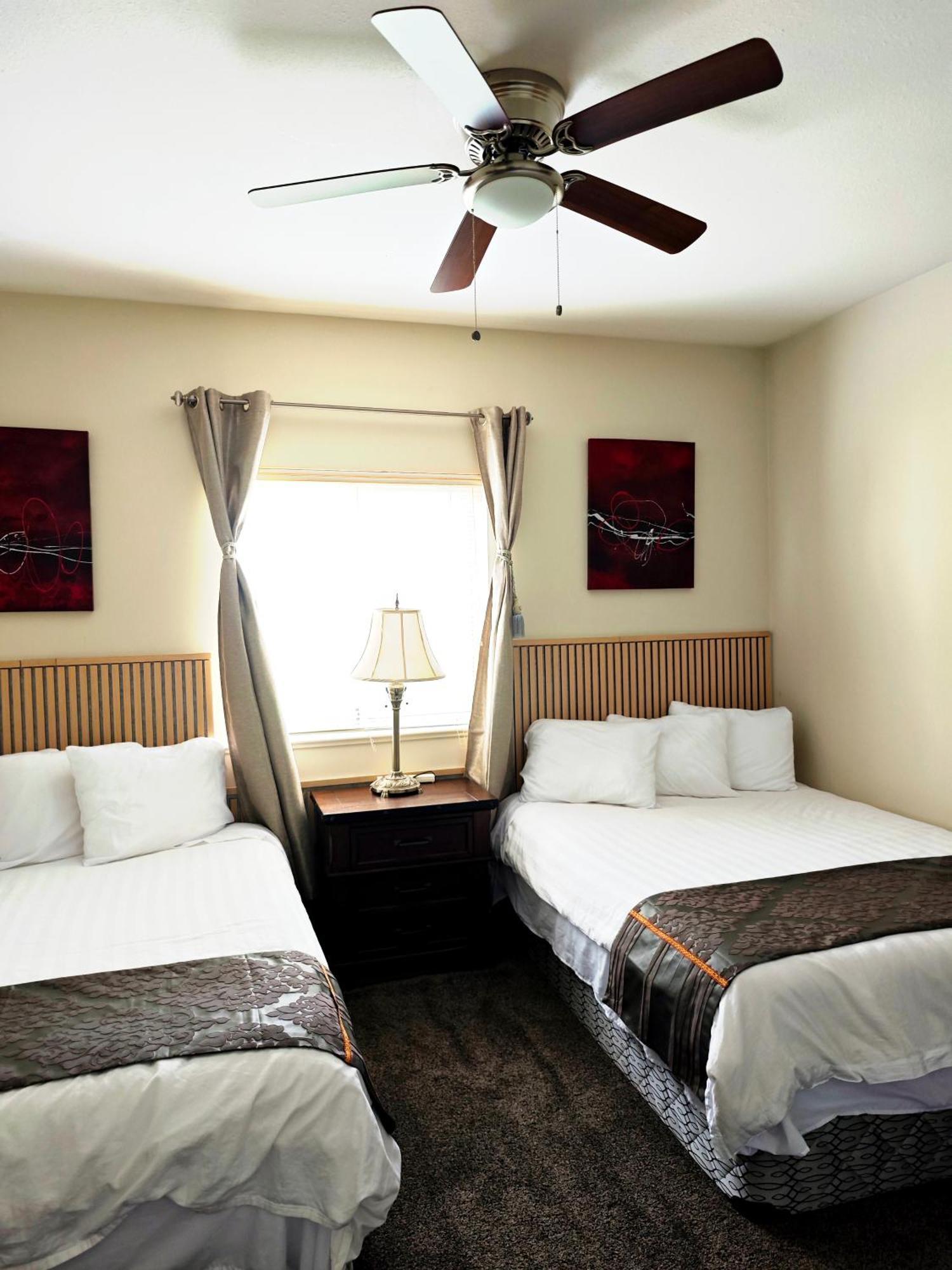 V.I.P. Club Apartment เซอร์รีย์ ภายนอก รูปภาพ